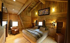 La Maison De Dolphe Chalet De Charme & Art Gallery